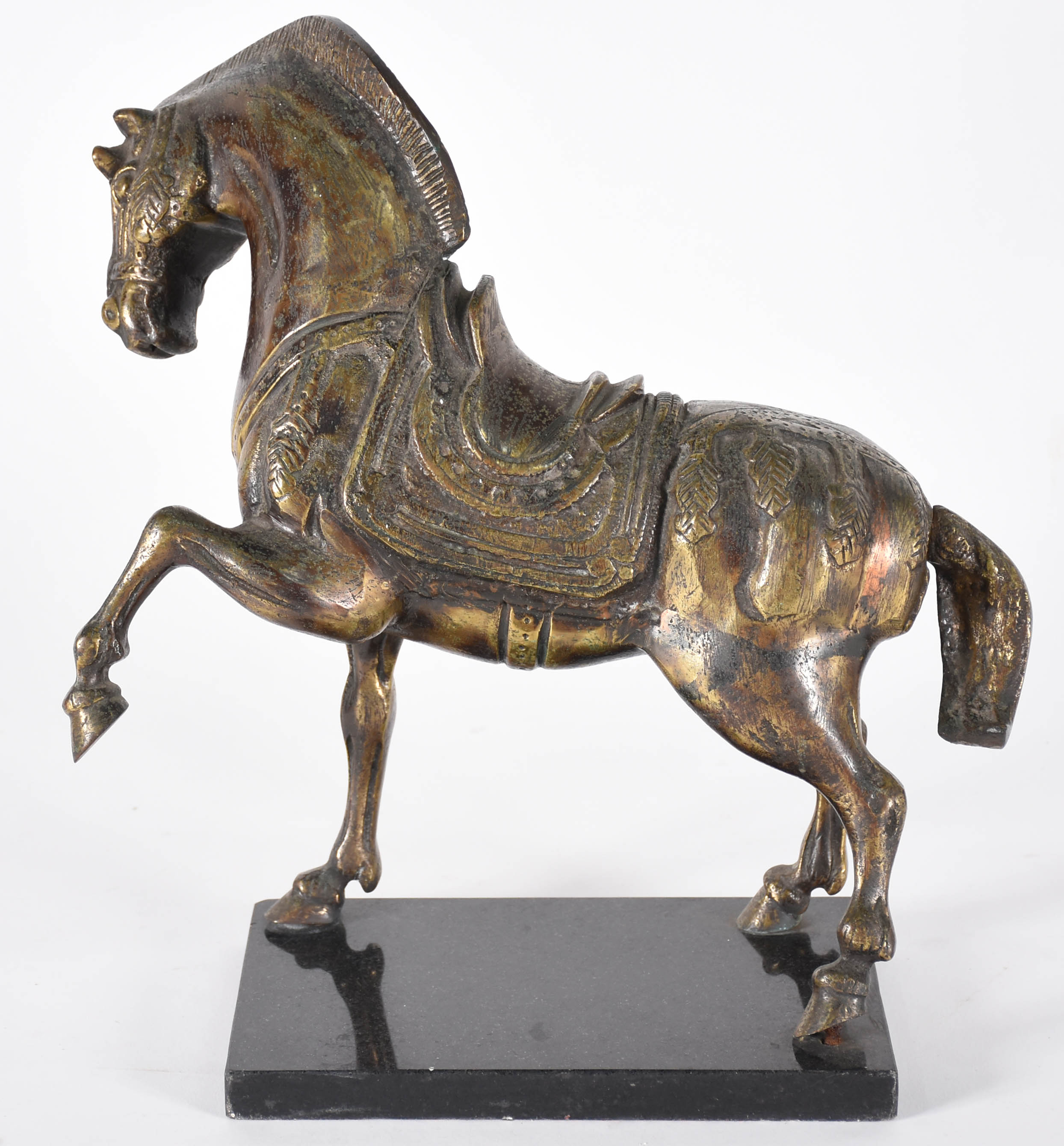 Escultura de bronze representando Cavalo, base de mármore. - foto 1 de 5