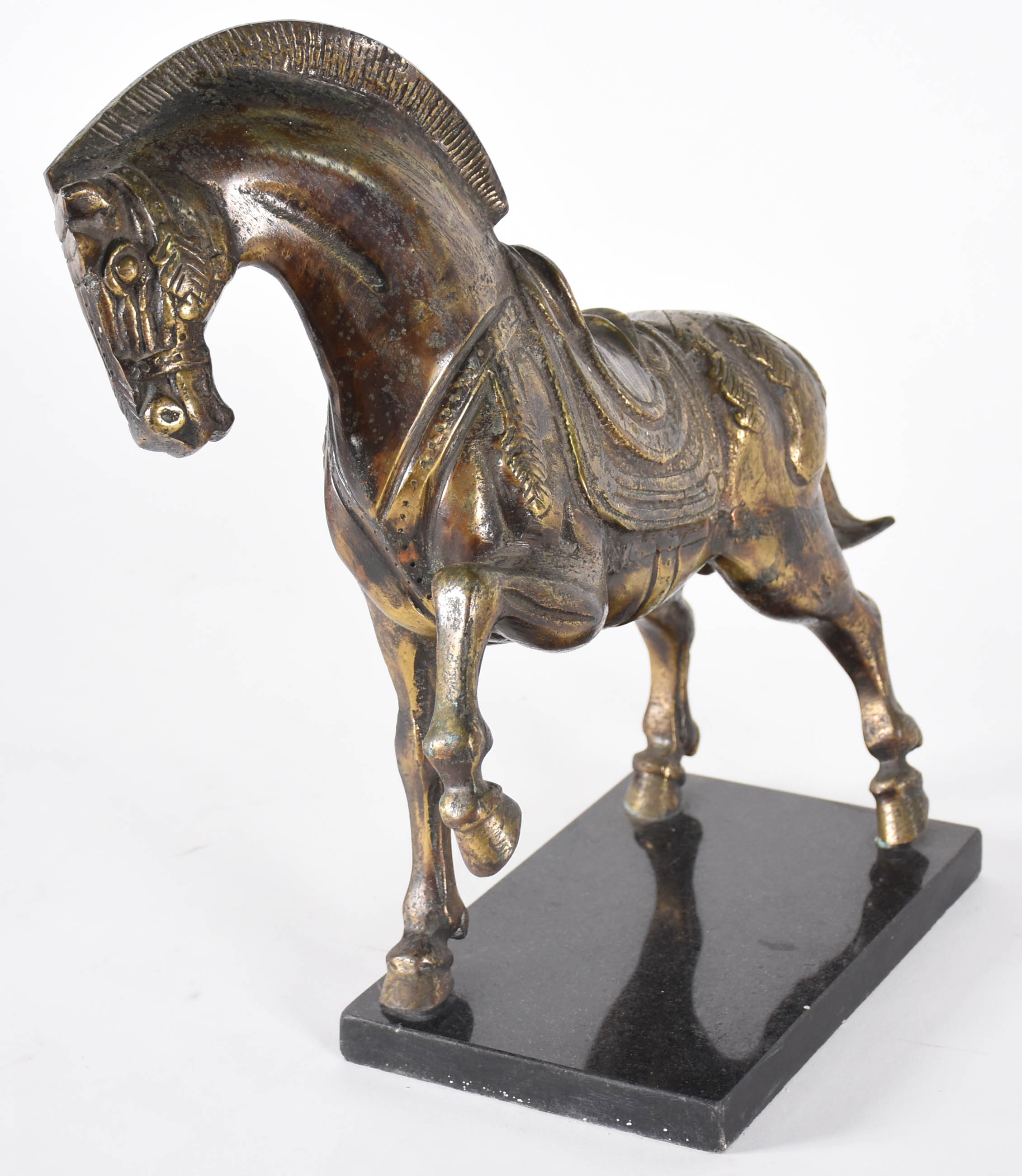 Escultura de bronze representando Cavalo, base de mármore. - foto 2 de 5