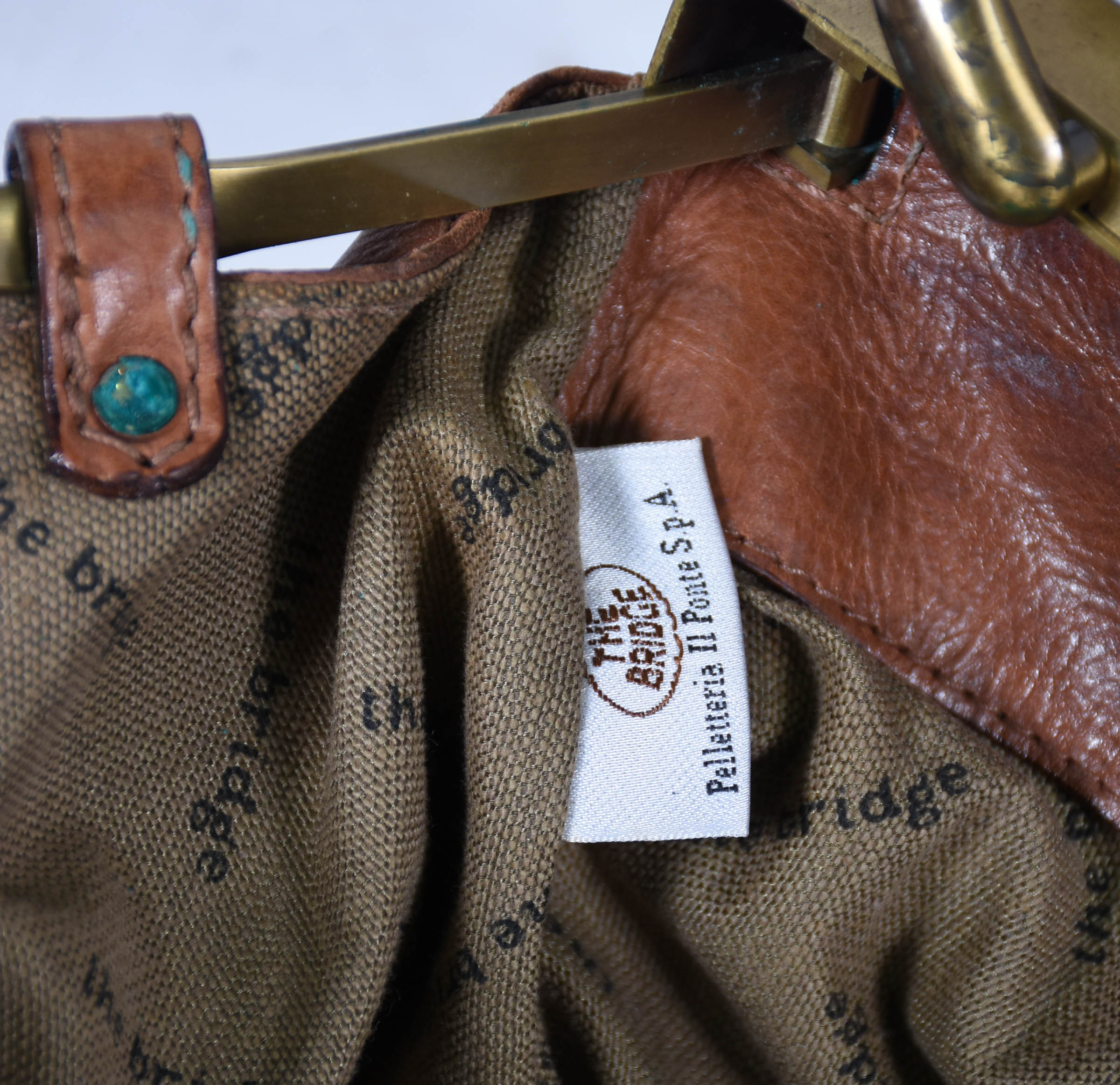 Seis malas diversas, sendo 4 Ralph Lauren, uma Bridge, e uma sem... - foto 4 de 9
