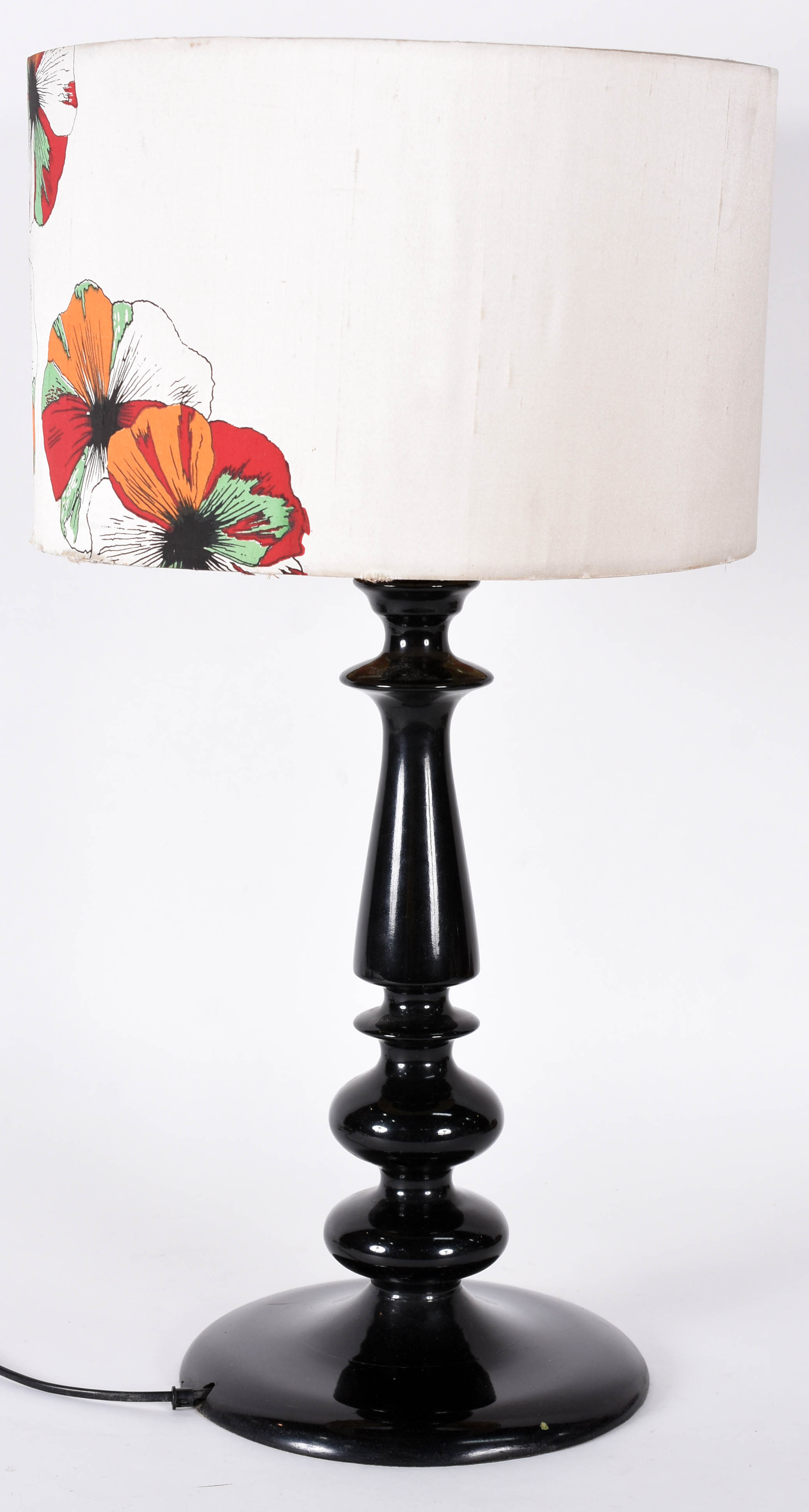 Abatjour de madeira laqueada de preto com cúpula floral (cúpula no... - foto 3 de 3