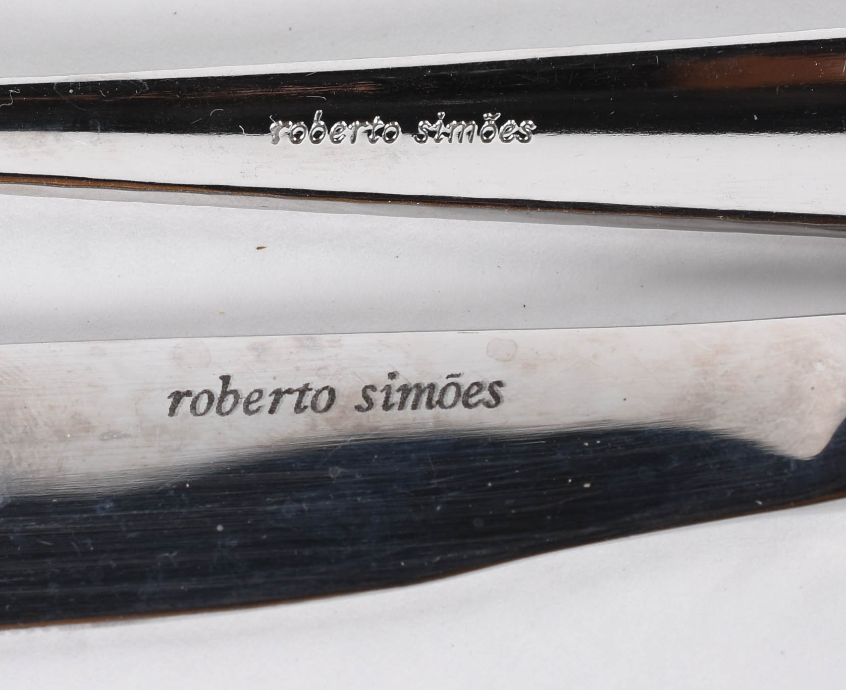 Faqueiro de inox composto de 6 facas, 6 garfos , 6 colheres grandes... - foto 3 de 3
