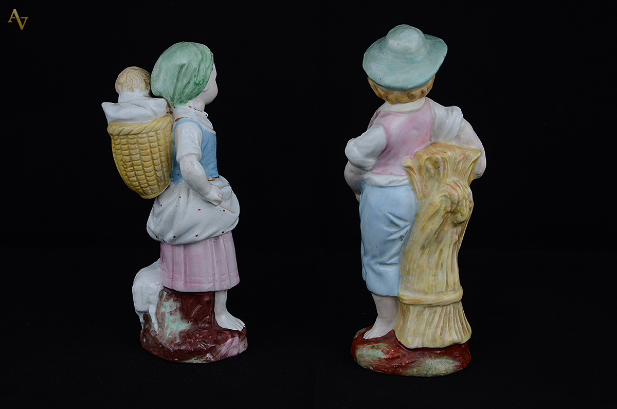 Par de estatuetas em porcelana velho Paris policromadas repres.casal... - foto 2 de 2