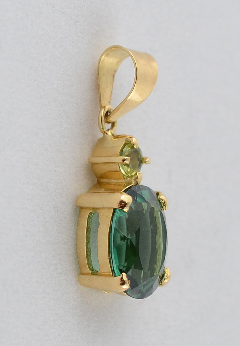 Pingente de ouro 18 k com turmalina lapidação oval de aproximadamente... - foto 2 de 2