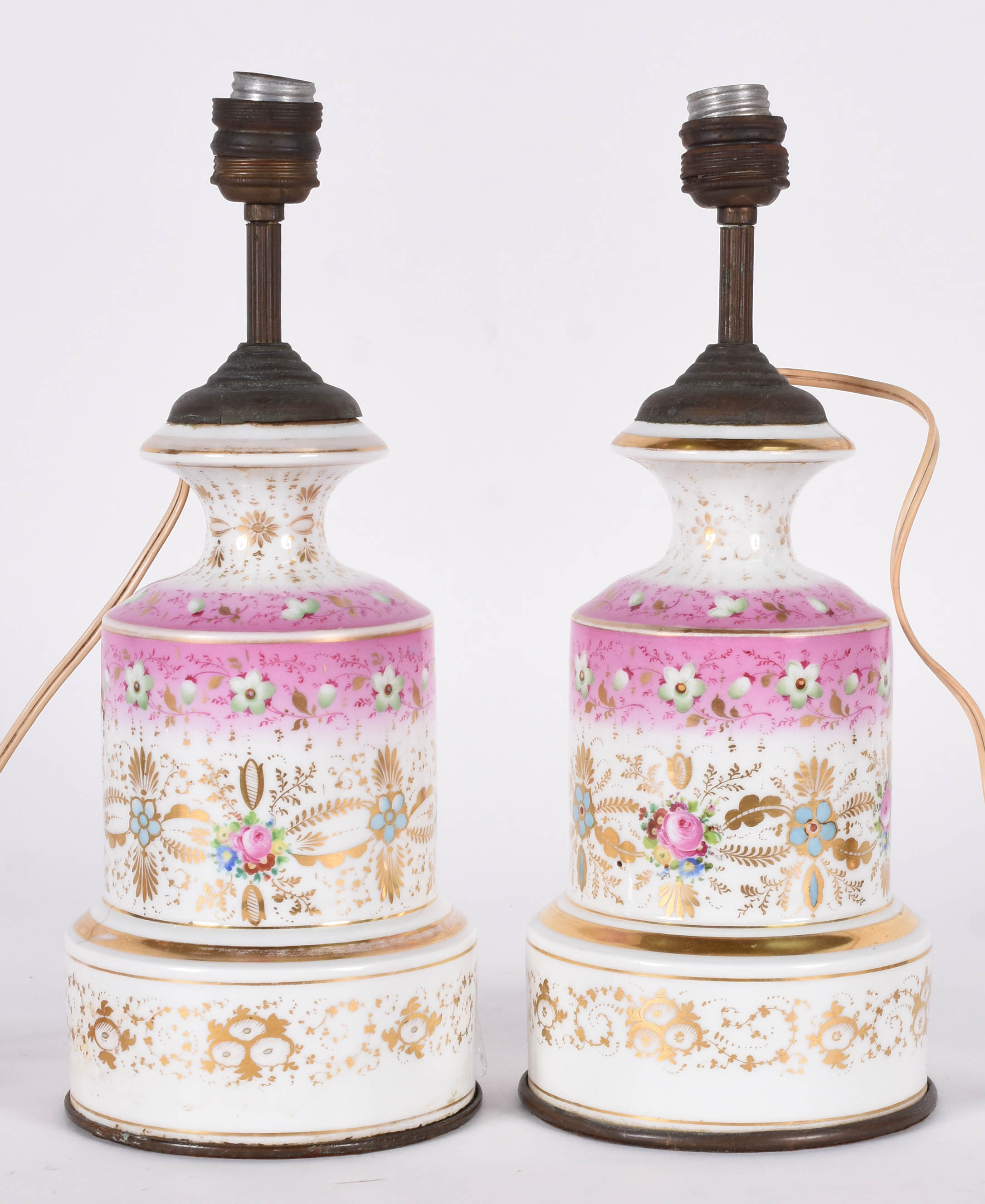 Par de abatjoures de porcelana Velho Paris com policromia e realces... - foto 1 de 2