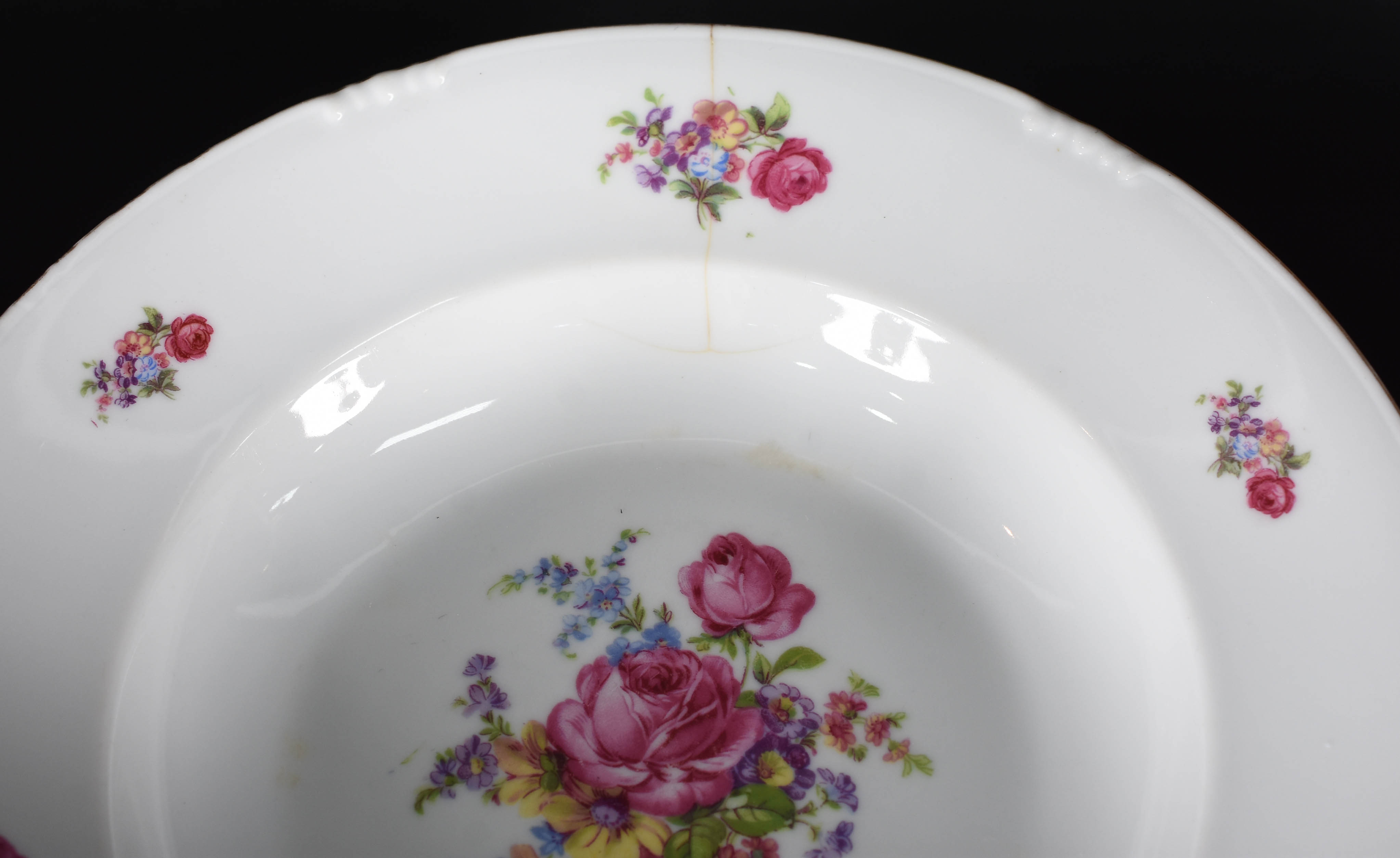 Aparelho de porcelana da Bavaria, decoração floral em policromia... - foto 9 de 9