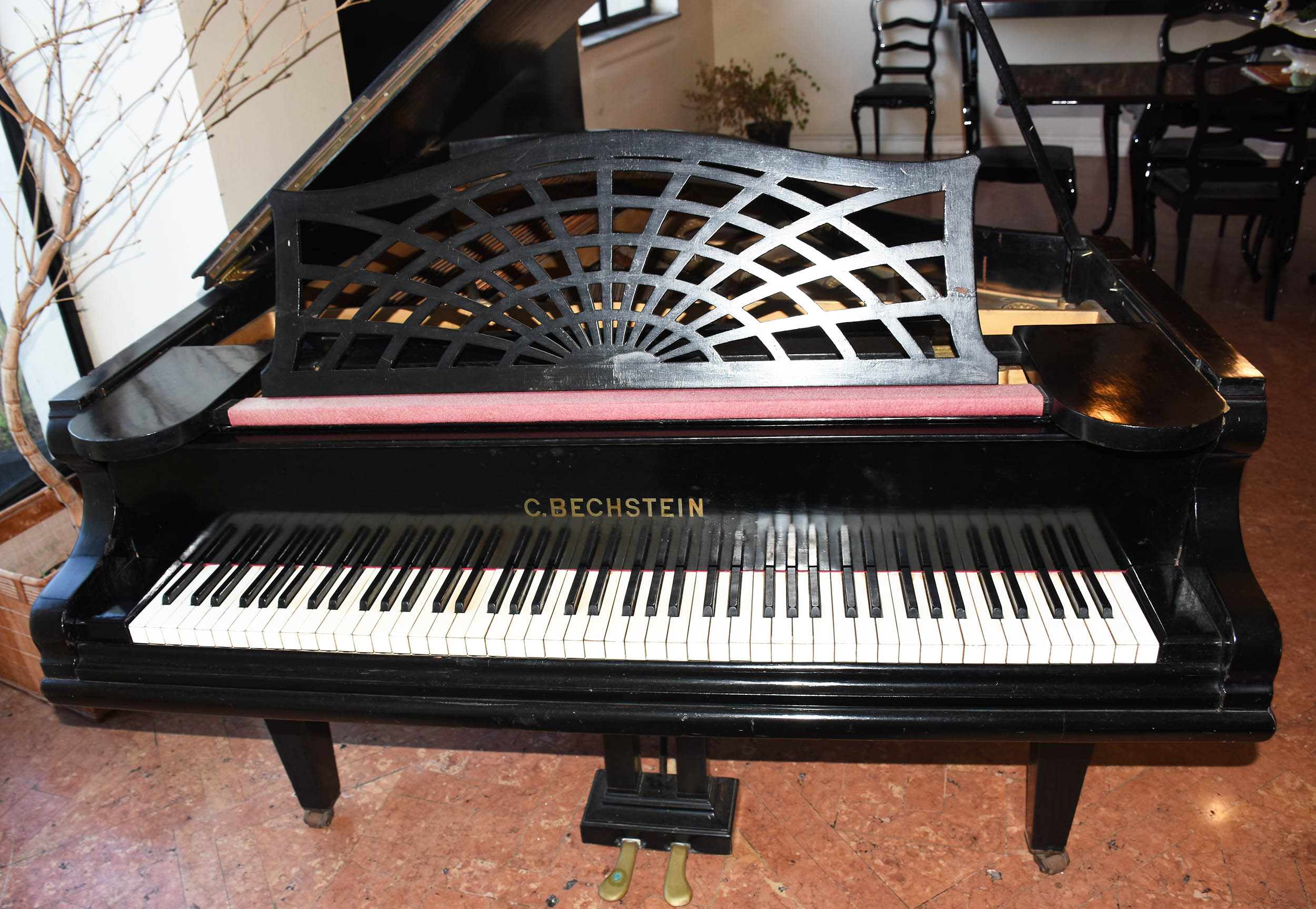 Piano meia cauda alemão marca C.BECHSTEIN. Coleção BIBI FERREIRA... - foto 3 de 7