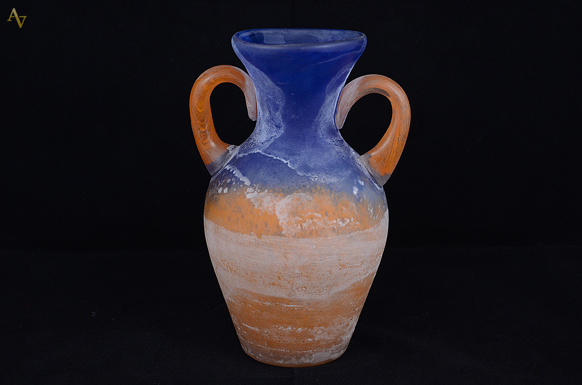 Vaso de murano laranja e azul. Altura 21 cm.