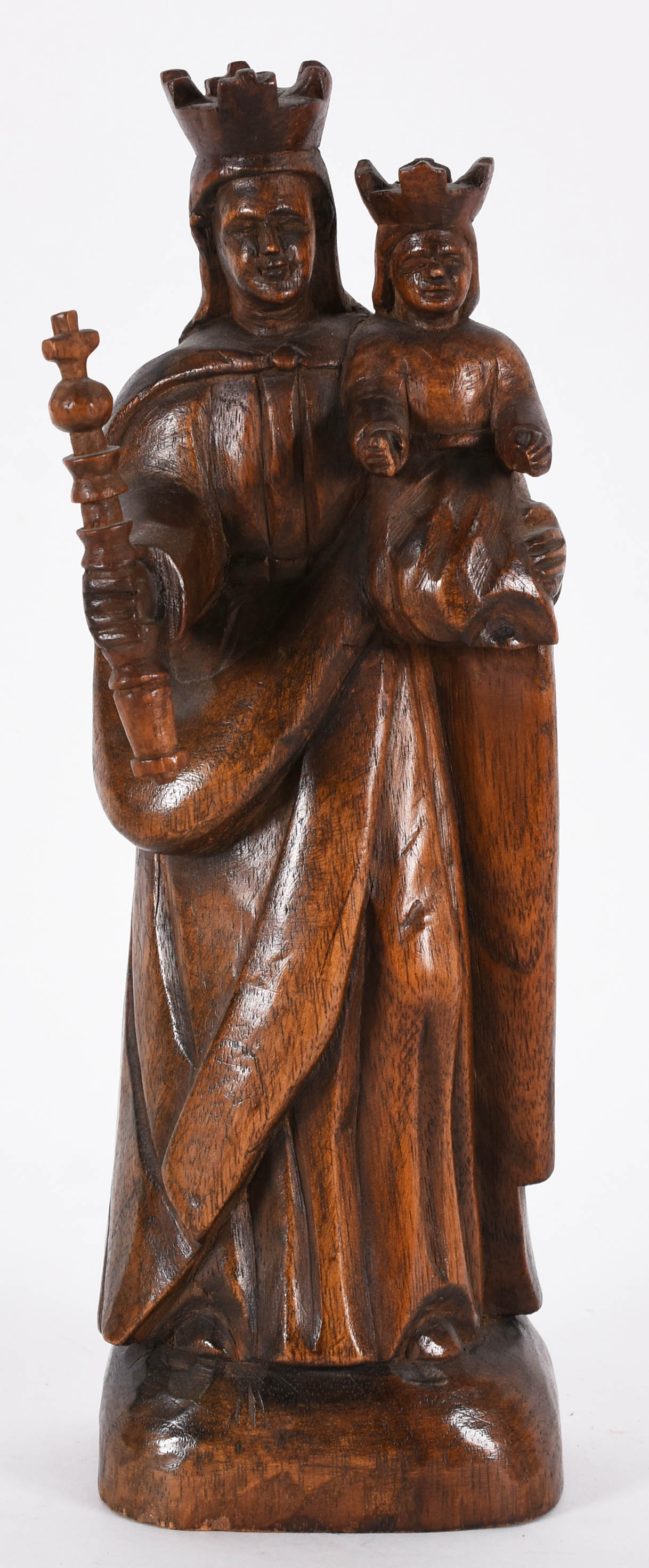 Escultura em madeira representando Madona com menino. Assinada. - foto 1 de 4