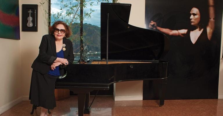 Piano meia cauda alemão marca C.BECHSTEIN. Coleção BIBI FERREIRA... - foto 1 de 7