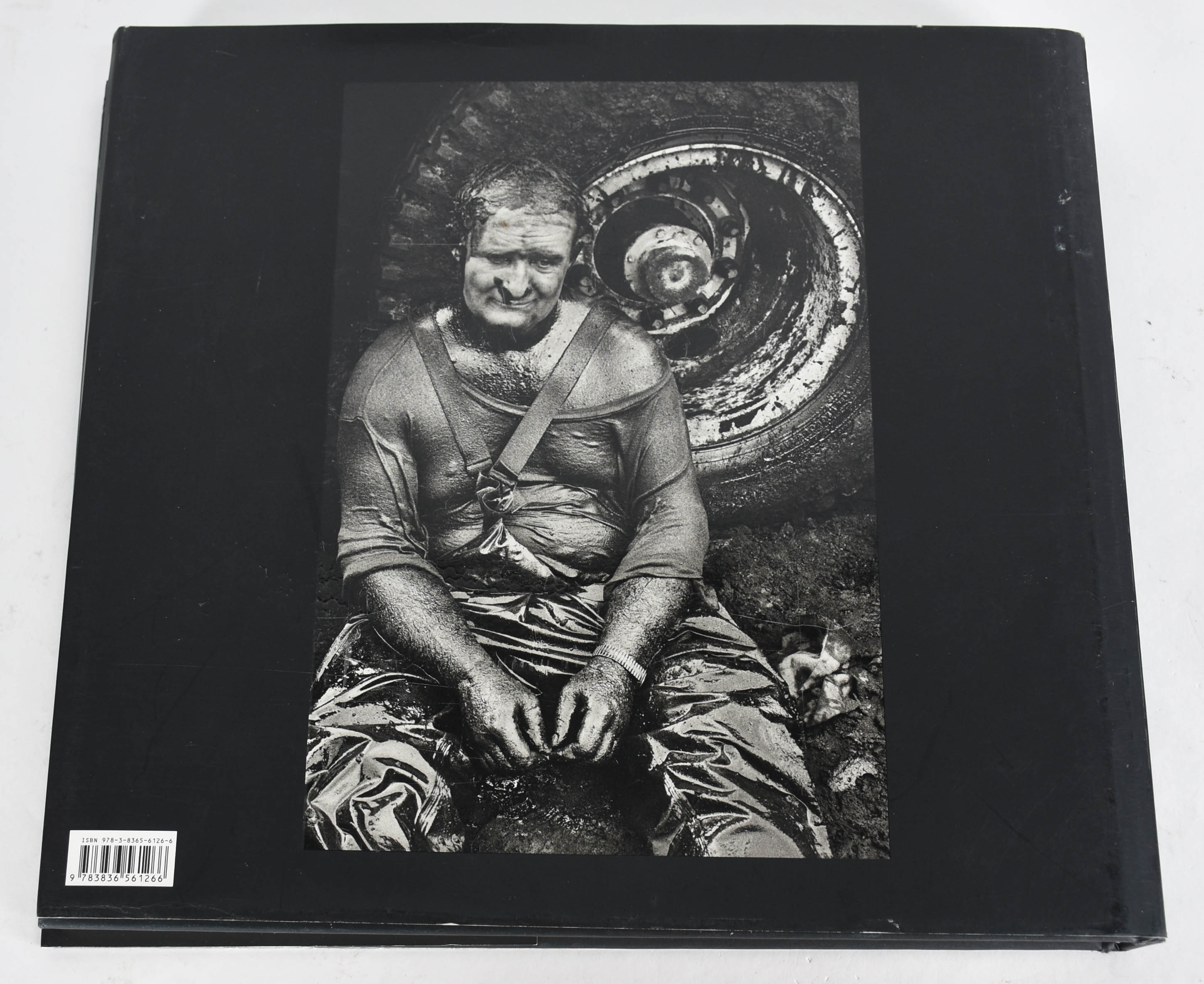 Livro SEBASTIÃO SALGADO. - foto 8 de 8