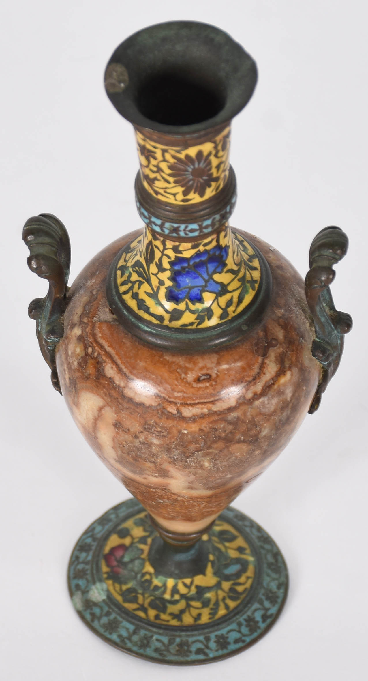 Pequena ânfora de mármore e cloisoné. - foto 2 de 4