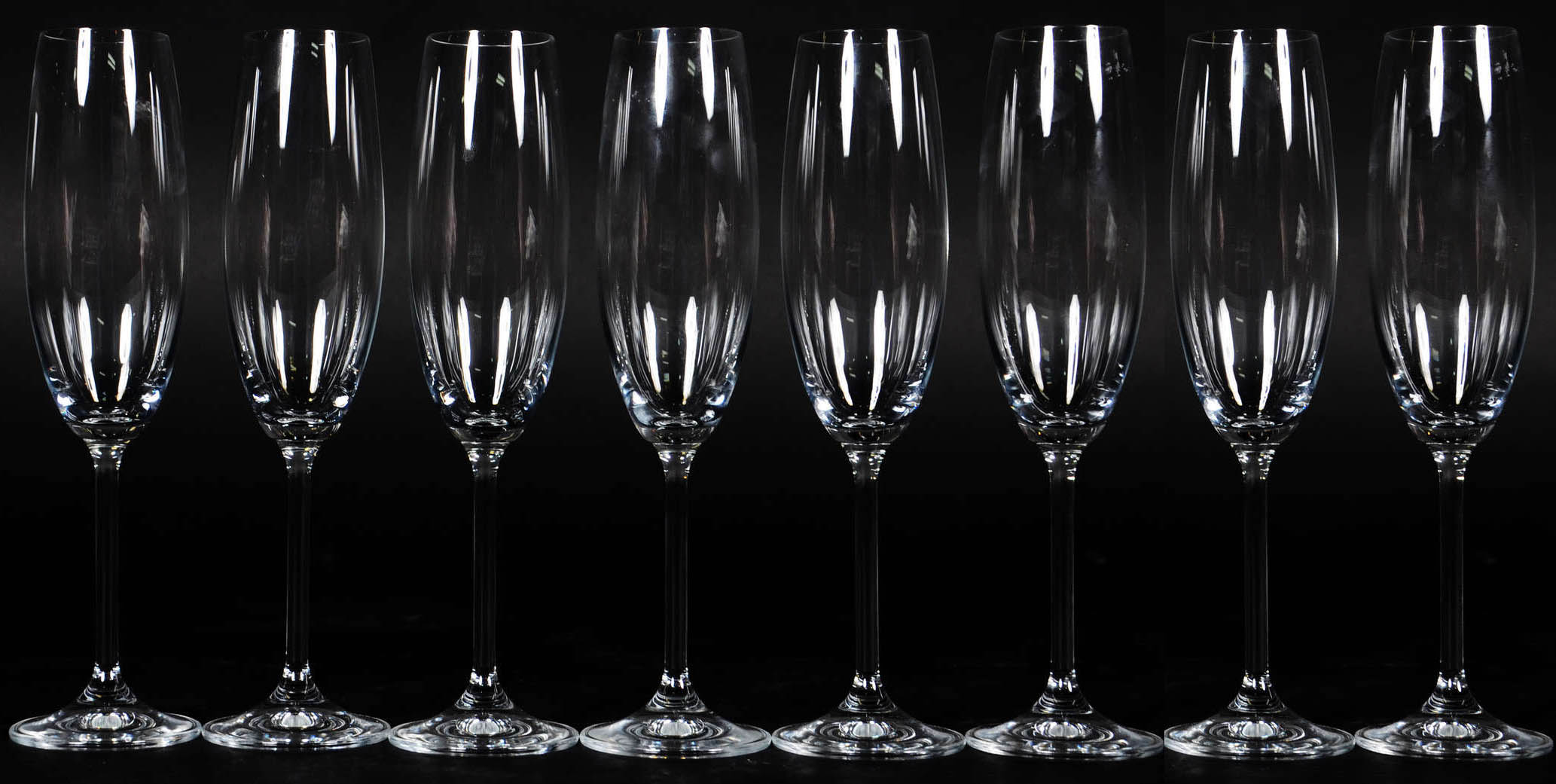 Oito flutes para champagne de cristal da Boemia 220ml. - foto 1 de 2