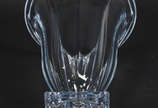 Vaso de cristal europeu facetado. - Vaso de cristal europeu facetado.