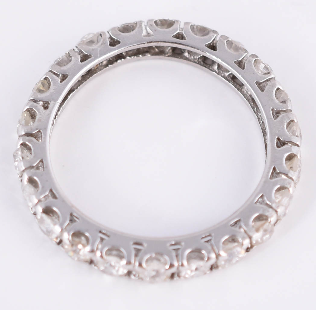 Aliança completa de ouro branco com diamantes, aro 16. - foto 2 de 3