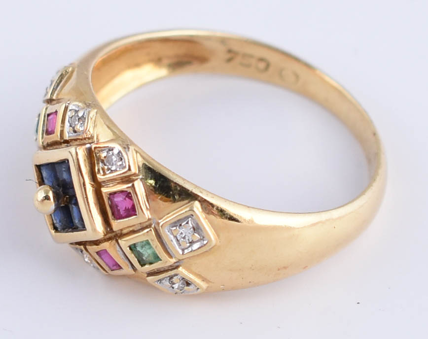Anel de ouro amarelo 18 k com aplicações de diamantes, safiras... - foto 2 de 4