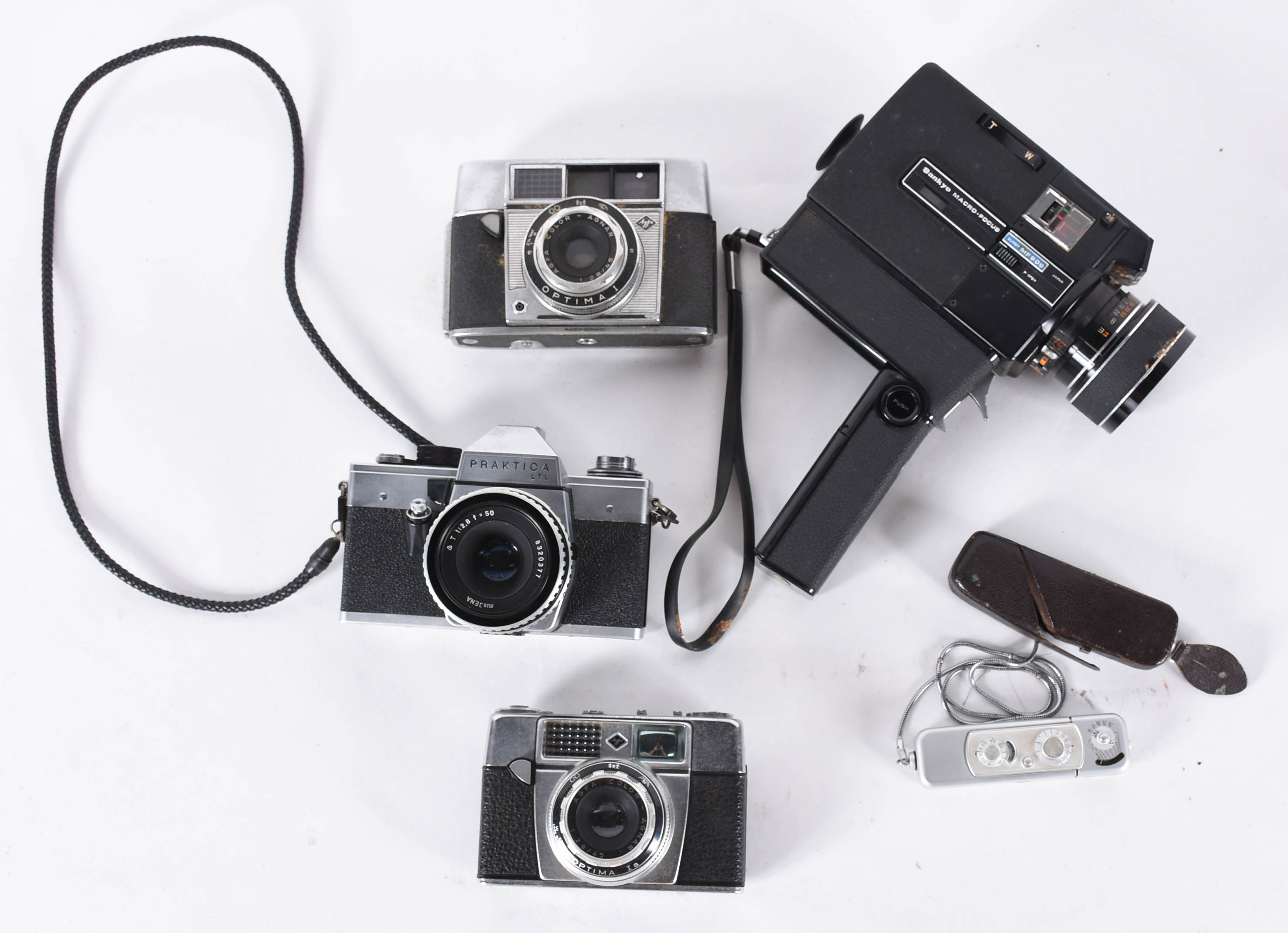 Lote com quatro antigas máquinas fotográficas e 1 filmadora. - foto 1 de 5