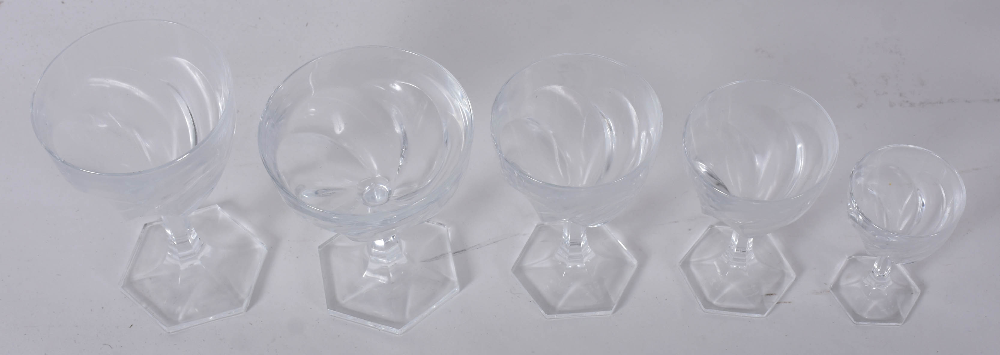 Conjunto de copos de cristal branco, composto de 12 copos para água... - foto 2 de 2