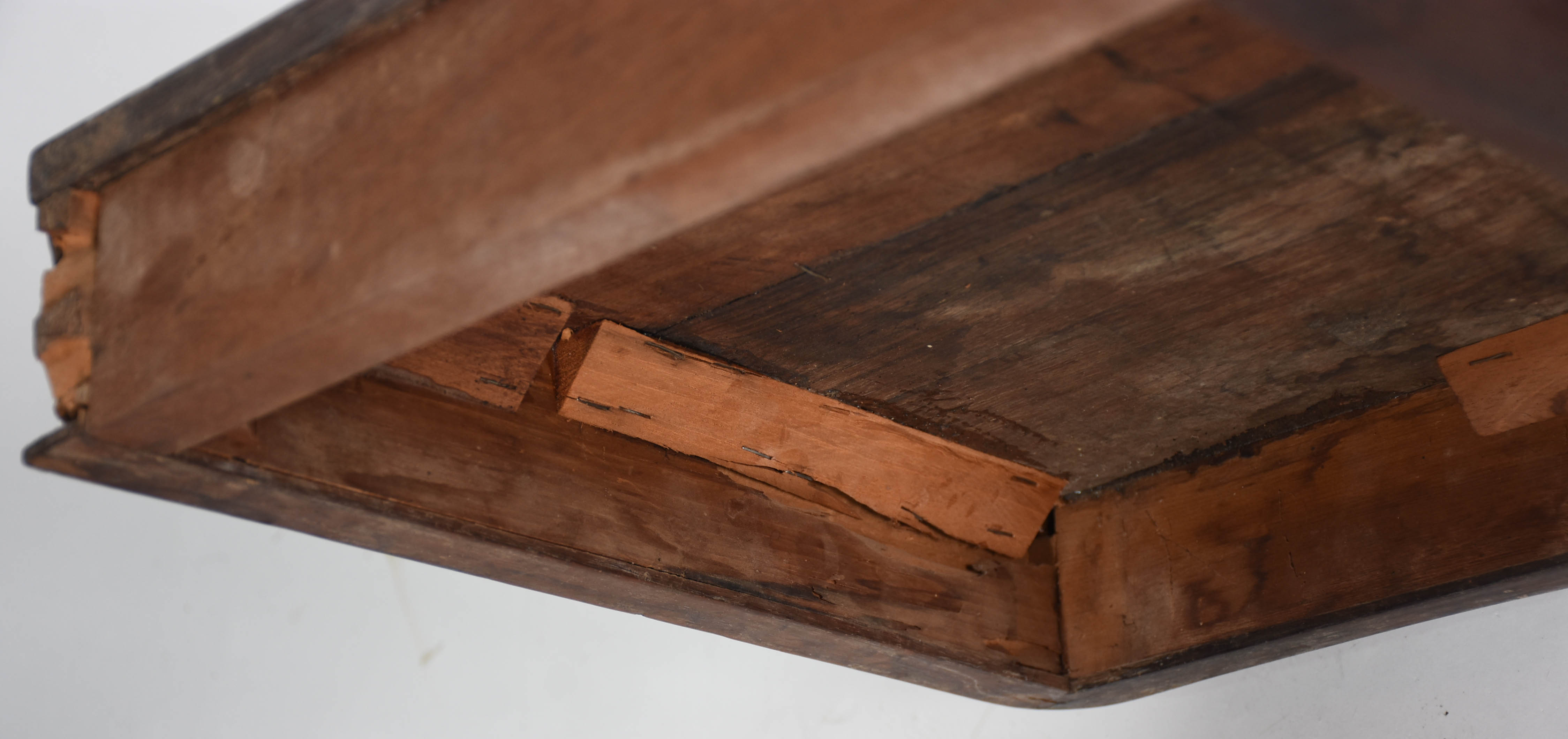 Console de jacarandá estilo Império, tampo retangular apoiado sobre... - foto 7 de 7
