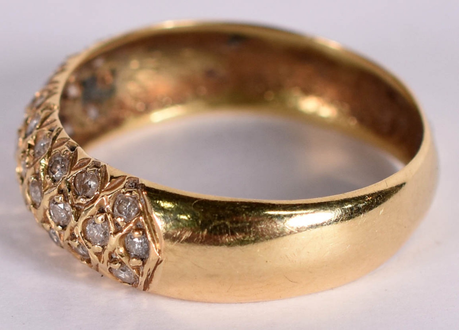 Anel de ouro amarelo 18 k com 27 brilhantes de 0,30 cts, aro 21 (Por... - foto 2 de 4
