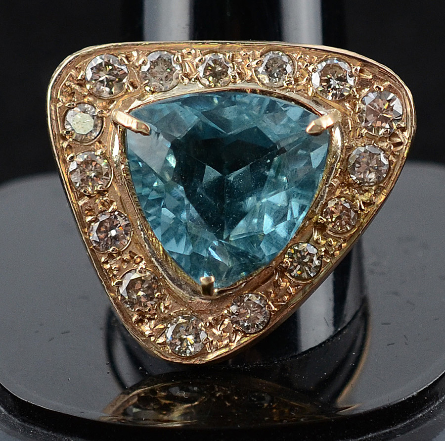 Anel de ouro 18 k com água marinha de 5 ct e 1,35 ct de brilhantes... - foto 1 de 2