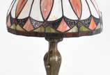 luminária estilo Tifany creme. - luminária estilo Tifany creme.
