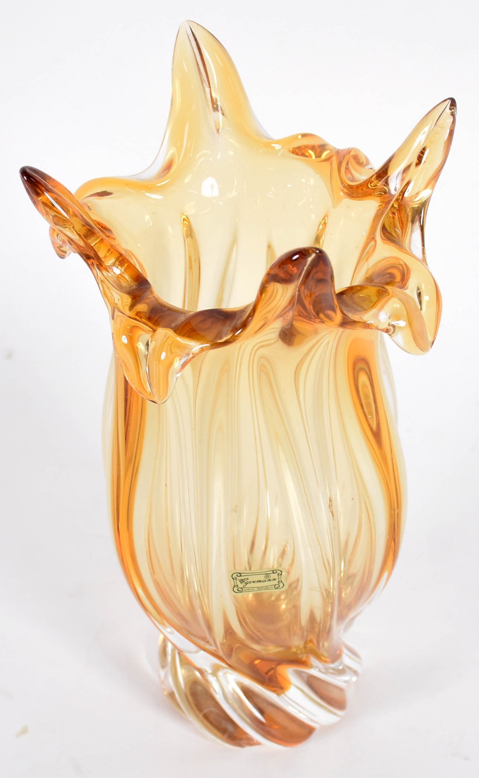 Vaso de cristal amarelo retorcido. - foto 2 de 4
