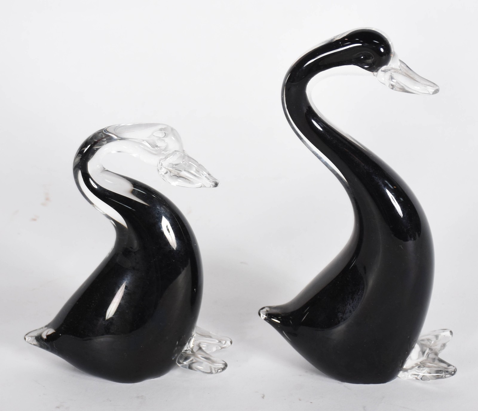 Dois cisnes negros de murano. - foto 2 de 4