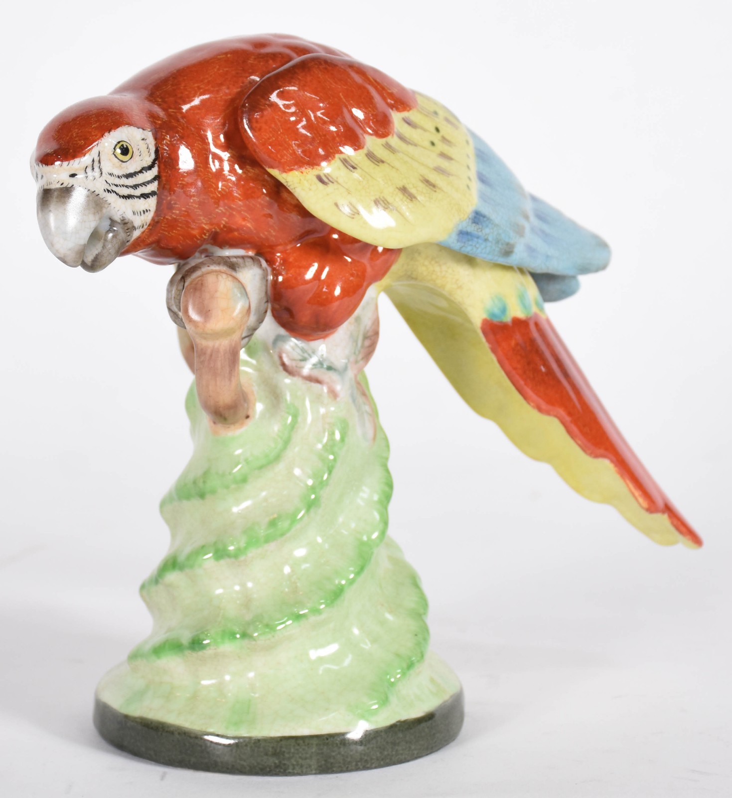 Pássaro de porcelana colorido. - foto 1 de 4