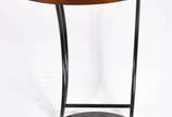 Mesa redonda com base de metal arredondado e ta... - Mesa redonda com base de metal arredondado e tampo circular de madeira, design moderno.