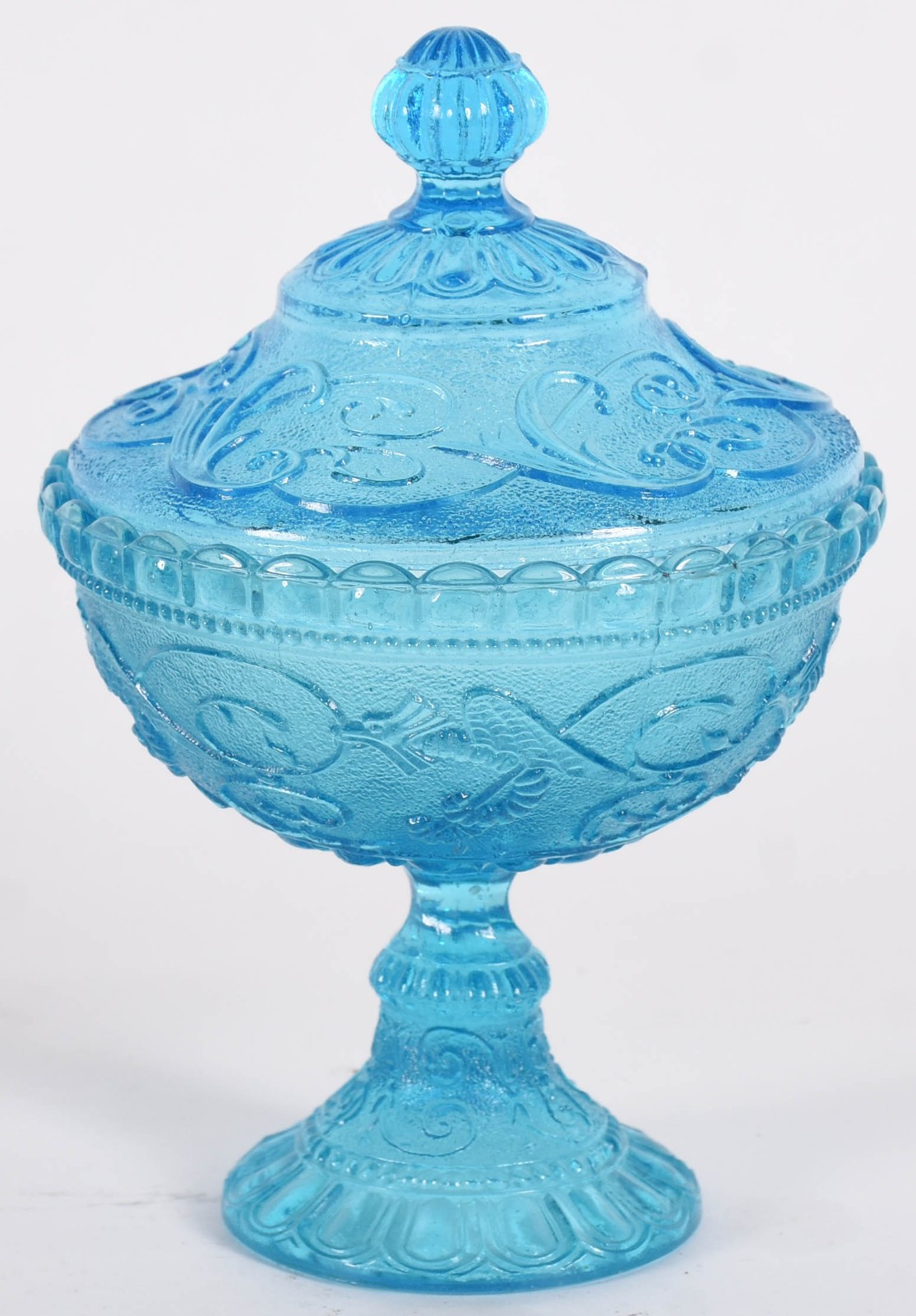 Compoteira de vidro azul decoração "dragão". - foto 1 de 3