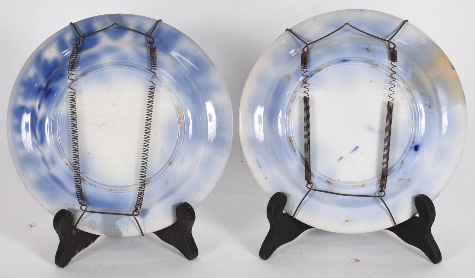 Par de pratos de faiança inglesa azul borrão (com restauro). - foto 3 de 3