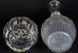 Duas licoreiras de cristal, modelos e lapidaçõe... - Duas licoreiras de cristal, modelos e lapidações diferentes.