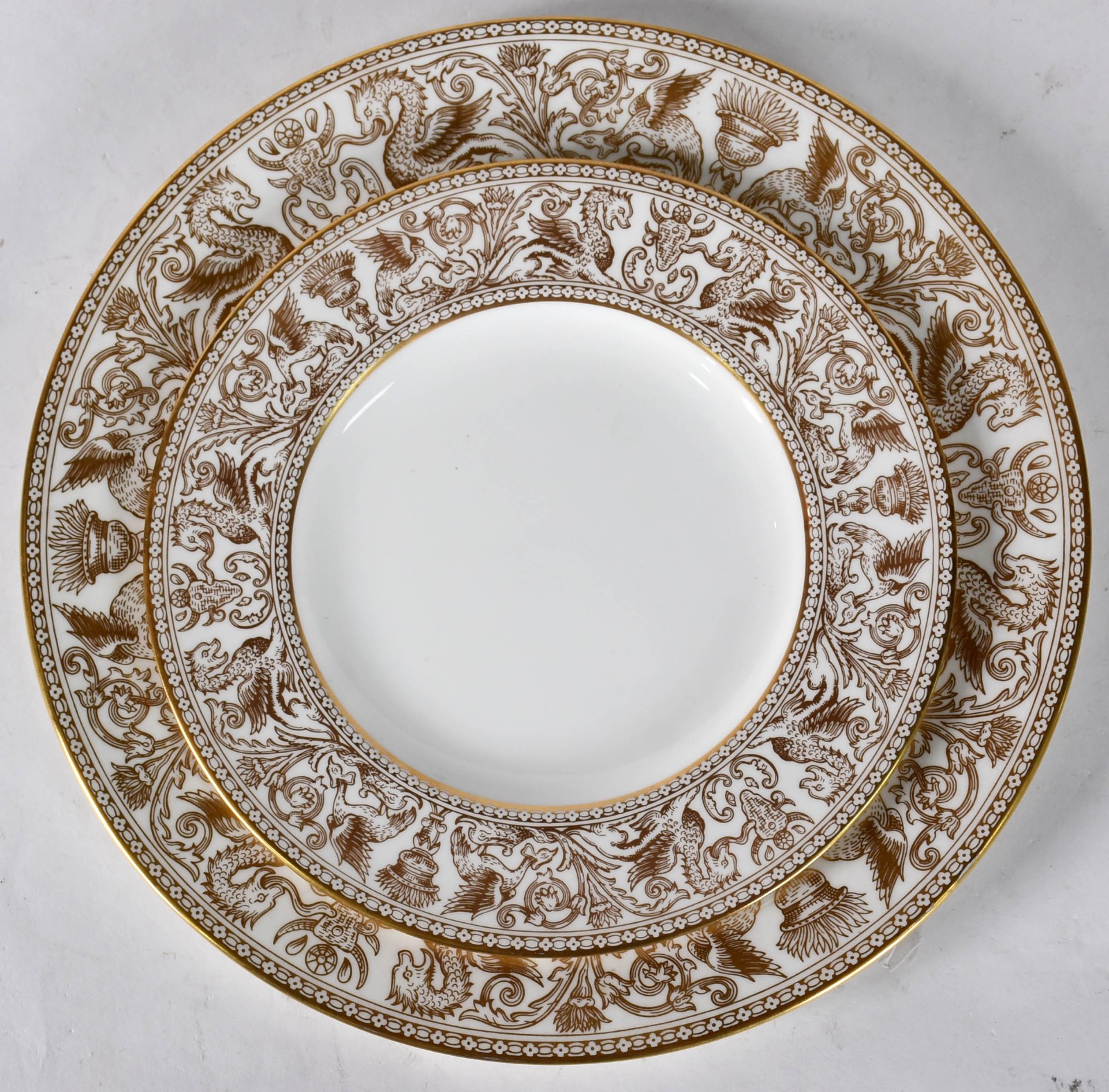 Conjunto com um prato grande para bolo e seis de sobremesa, de... - foto 3 de 4