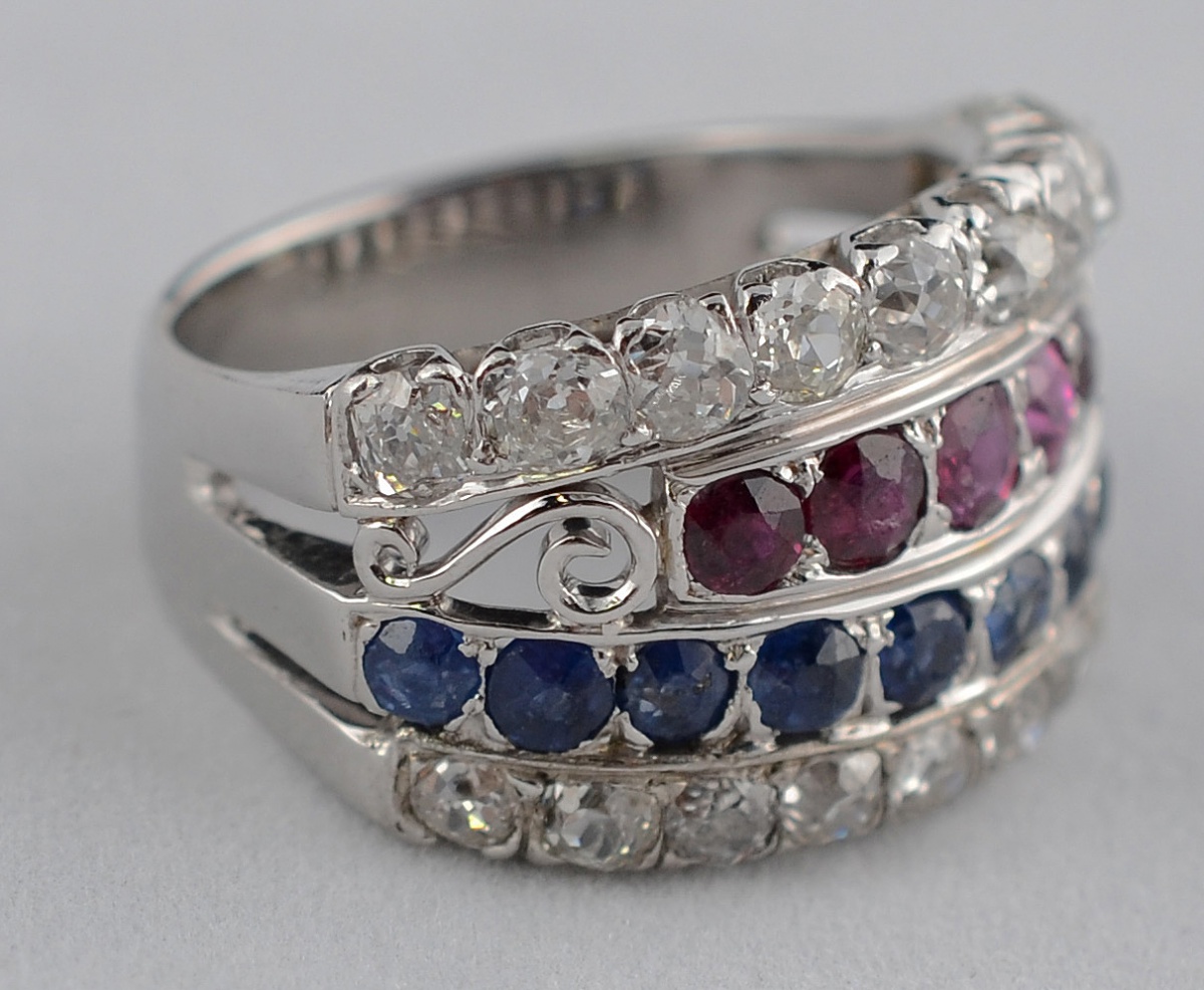Anel de ouro 18 k com 2,60 ct de brilhantes, 1,30 ct de safiras, 0,65... - foto 1 de 2