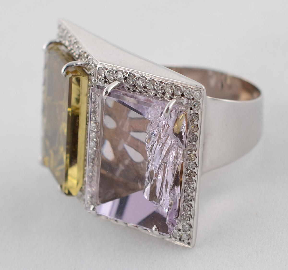 Anel de ouro branco 18 k, com duas turmalinas retangulares... - foto 2 de 3