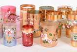 Coleção com 20 antigos copos e 1 caneca de vidr... - Coleção com 20 antigos copos e 1 caneca de vidro decoradas com realces dourados, em diversos modelos.