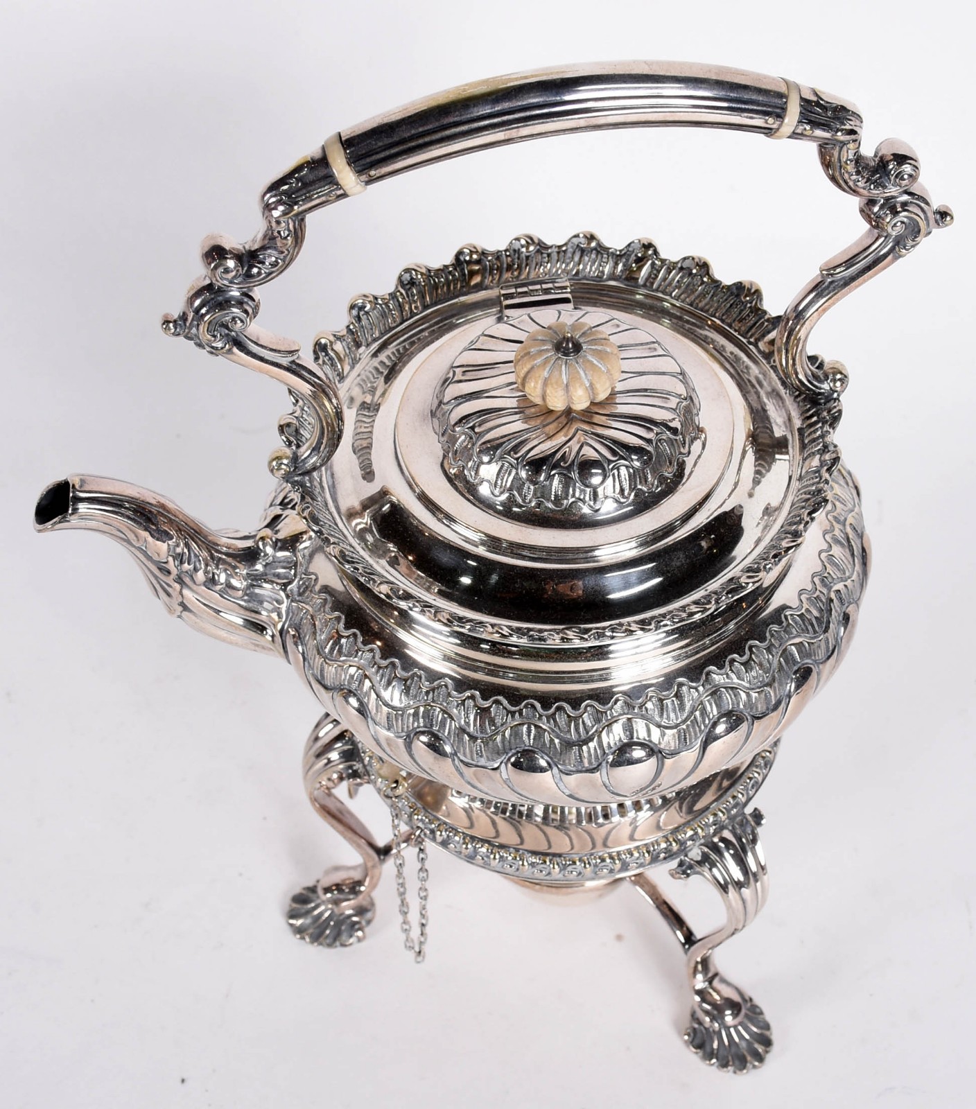 Elegante samovar de metal ingles espessurado a prata, EPNS, importado... - foto 2 de 5