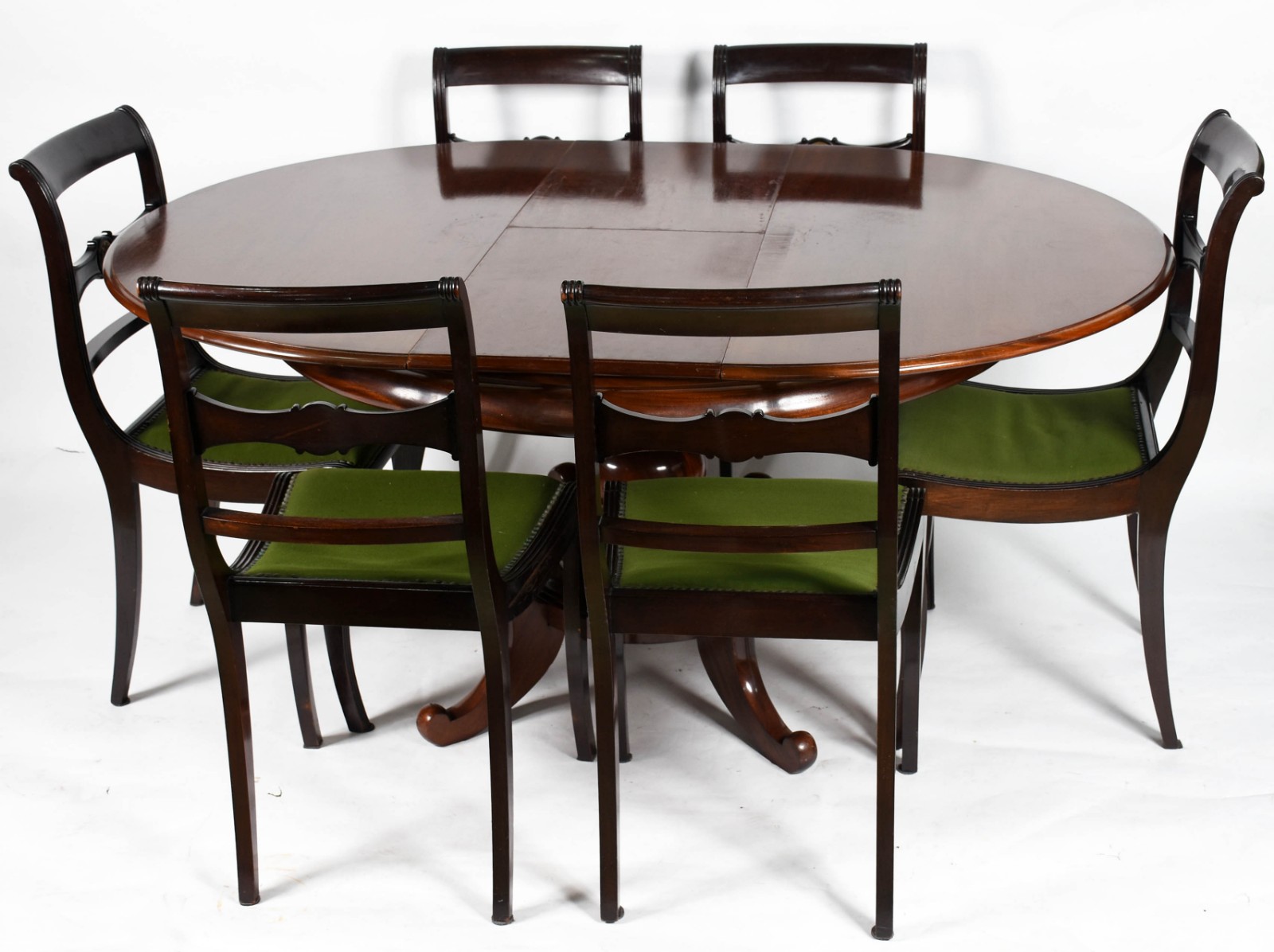 Mesa de madeira nobre feitio redondo com tábua extensora medindo 40... - foto 1 de 7