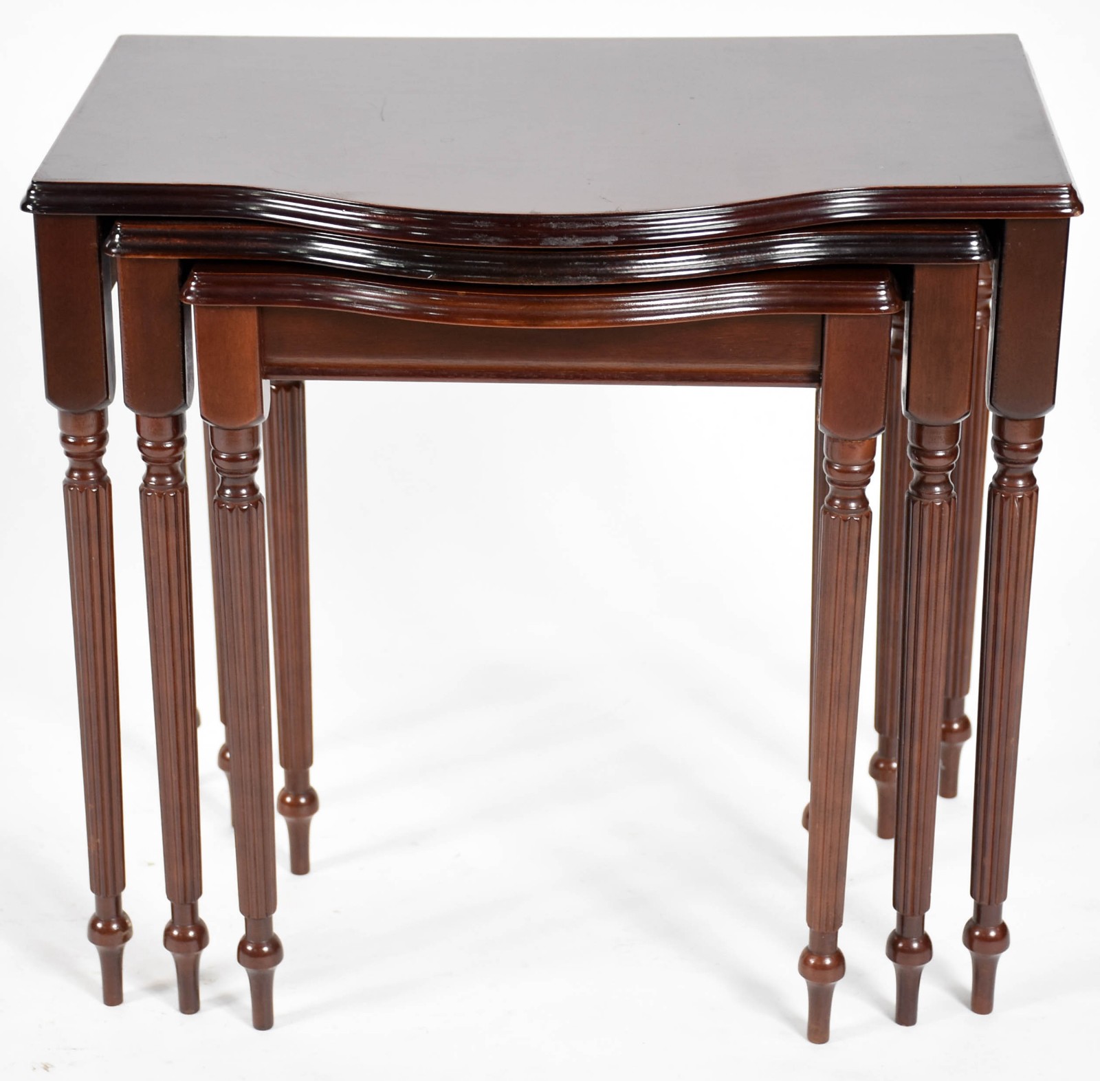 Mesa ninho de madeira nobre(pé colado). - foto 3 de 5