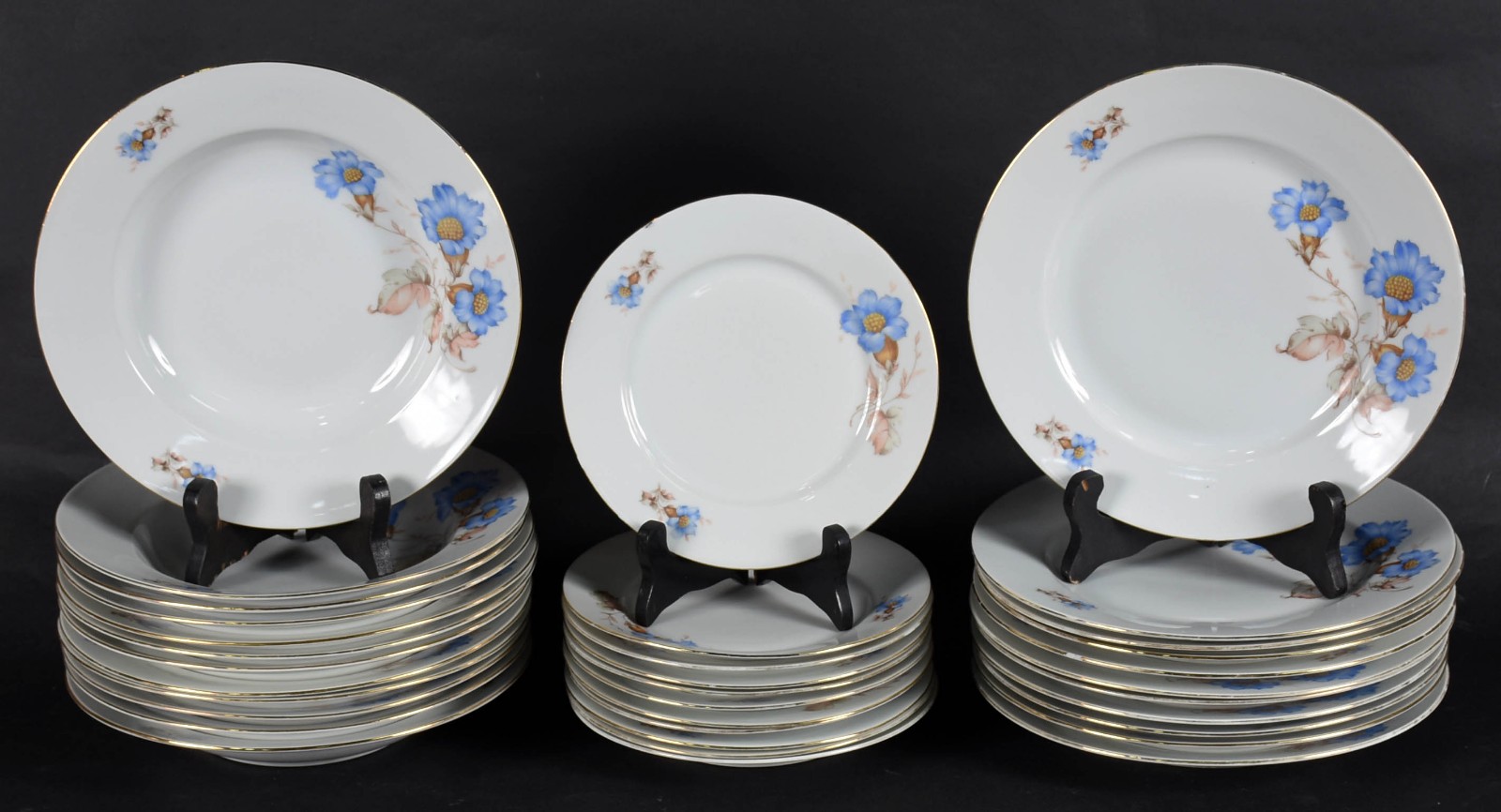 Aparelho de jantar de porcelana TCHECA composto por 11 pratos rasos... - foto 3 de 5