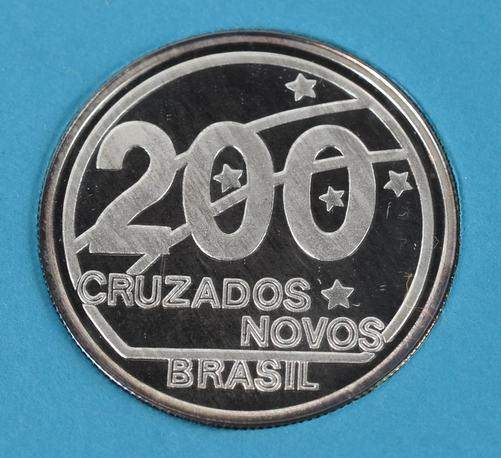 Moeda de prata de 200 cruzados. - foto 2 de 7