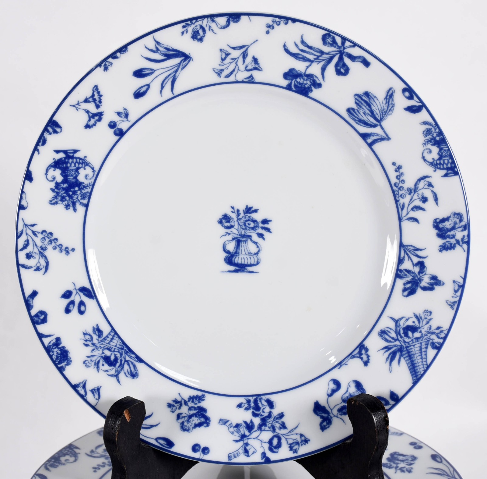Aparelho de jantar de porcelana portuguesa VISTA ALEGRE, borda azul e... - foto 4 de 7