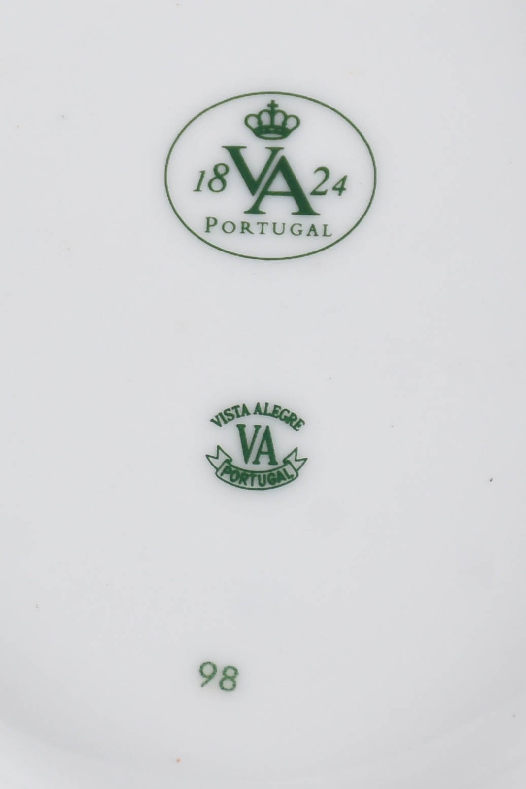 Aparelho de jantar de porcelana portuguesa VISTA ALEGRE, borda azul e... - foto 7 de 7