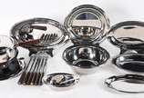Baixela de jantar de inox com 7 peças, modelo "... - Baixela de jantar de inox com 7 peças, modelo "Senzala". Acompanha panela para fondue.