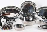 Baixela de jantar de inox com 7 peças, modelo "... - Baixela de jantar de inox com 7 peças, modelo "Senzala". Acompanha panela para fondue.