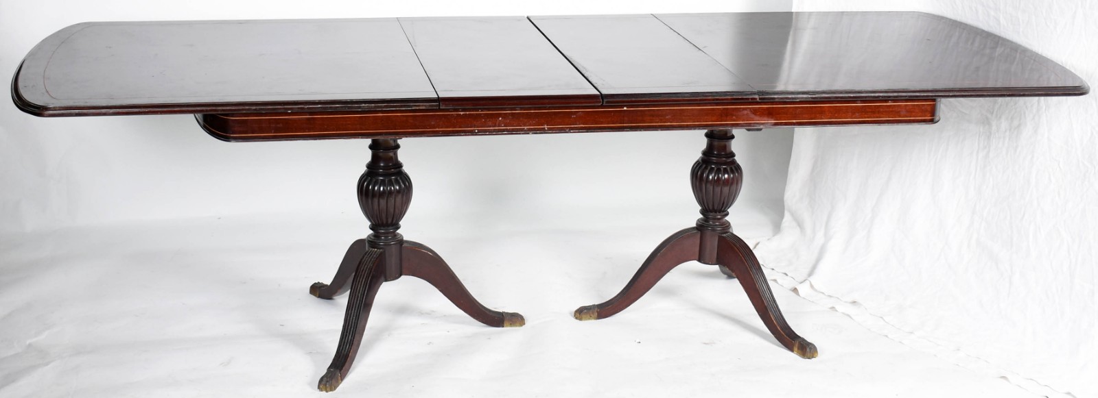 Mesa de jantar estilo ingles de madeira nobre filetada, medida... - foto 2 de 6