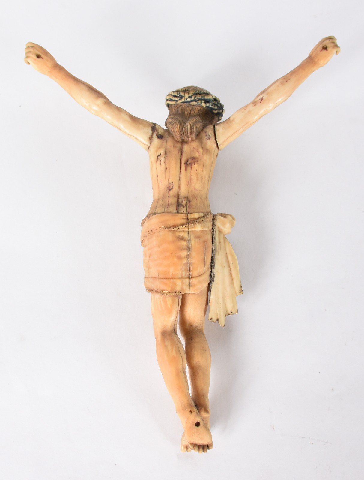 Belíssimo crucifixo de madeira entalhada com figura de Cristo de... - foto 2 de 7