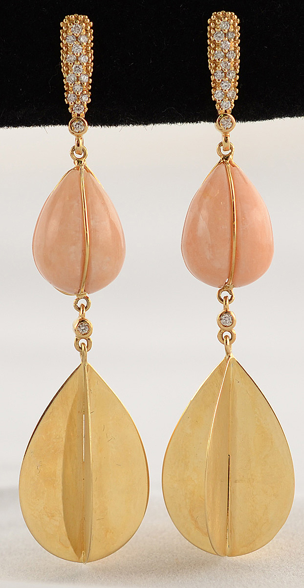 Par de brincos pingentes de ouro 18 k, modelo carambola, com cristal...