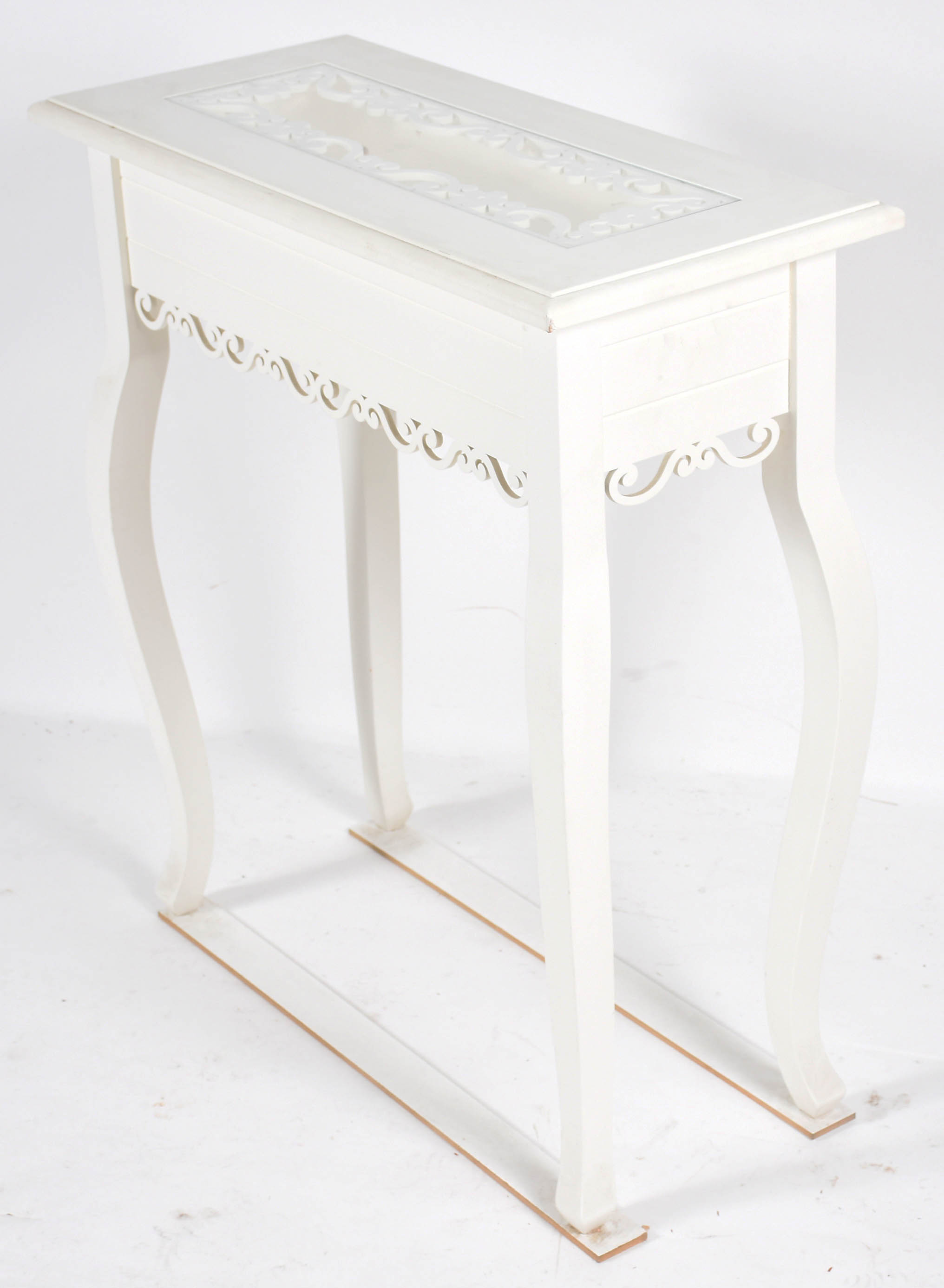 Mesa auxiliar de madeira patinada de branco, estilo provençal, tampo... - foto 1 de 3