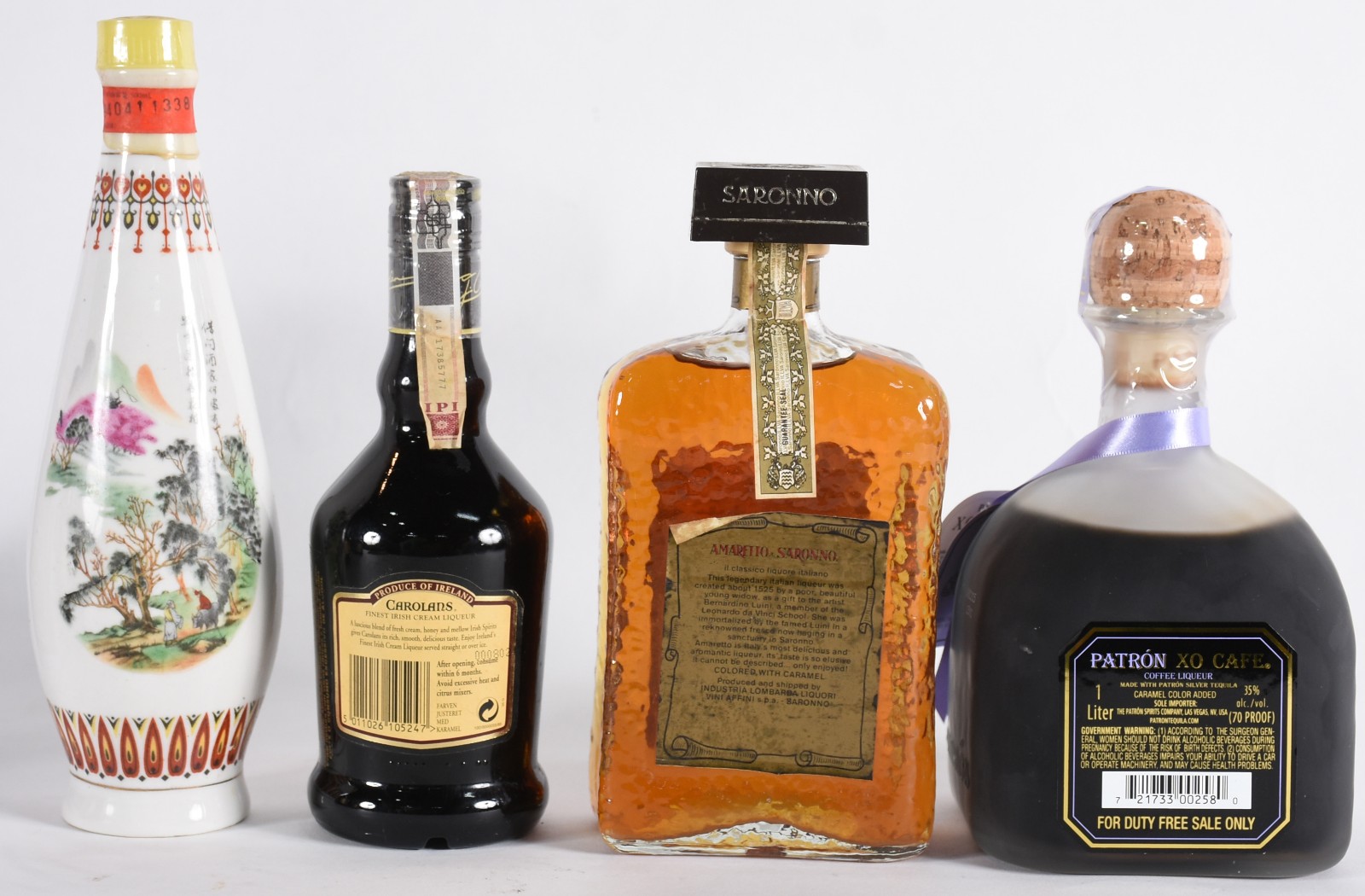 Oito garrafas diversas de bebidas, sendo: Gala Orange, Patrón xo... - foto 4 de 5